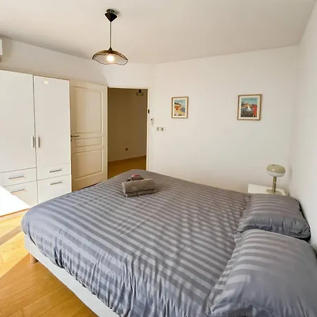 Cam103 - Beau 2 Pieces Avec Terrasse Διαμέρισμα